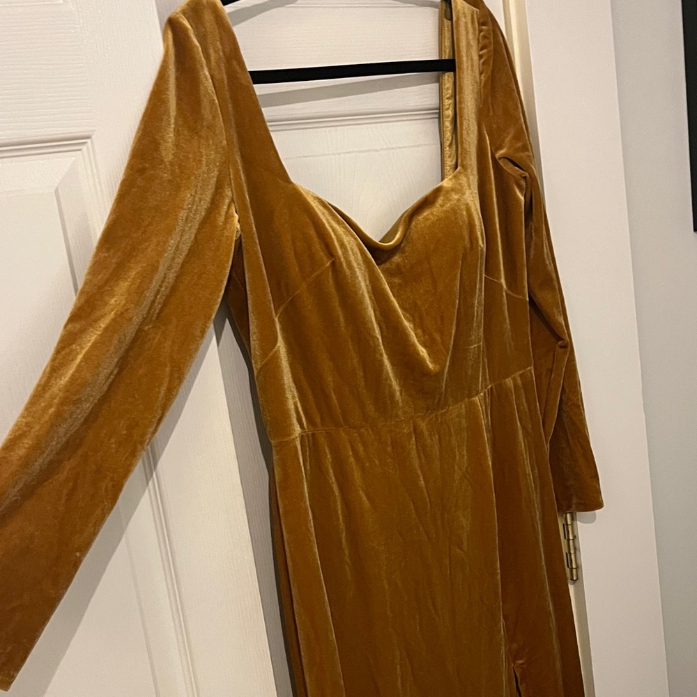 Jenny Yoo Long Sleeve Velvet Dress in Gold - Picture 3 of 5